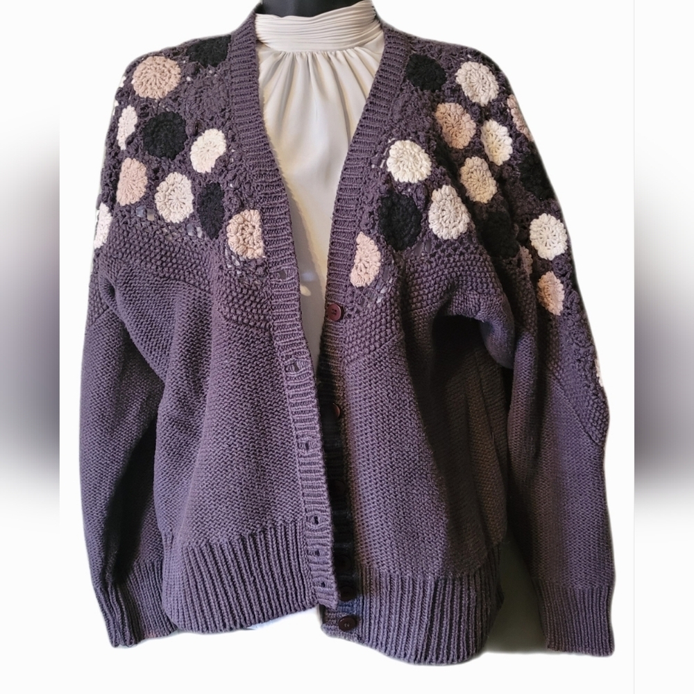 Elegant VTG Apart Knit Cardigan Sweater Embroidry Cottage Grandma Core Soft Girl